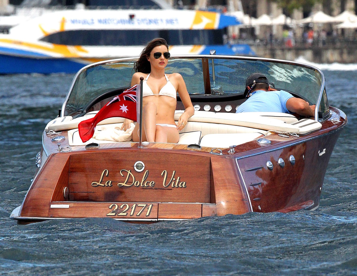 La Dolce Vita — Miranda On Sydney Harbour In A Photo Shoot Forritish Vogue Magazine1